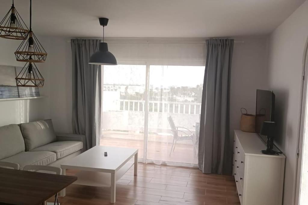 Apto. Vacacional “El Balcon De Las 4 Lunas” Коста-Тегисе Экстерьер фото