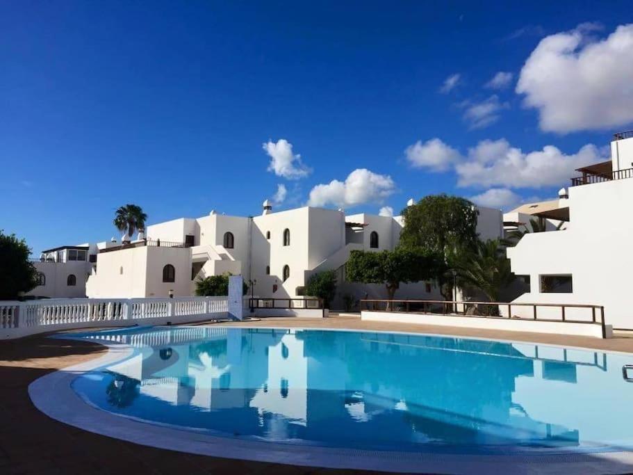 Apto. Vacacional “El Balcon De Las 4 Lunas” Коста-Тегисе Экстерьер фото