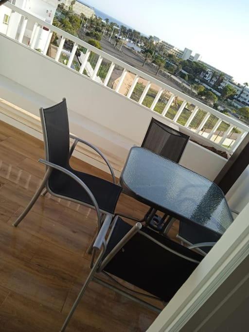 Apto. Vacacional “El Balcon De Las 4 Lunas” Коста-Тегисе Экстерьер фото
